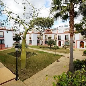 Hospederia V Centenario 2*, Estepona España