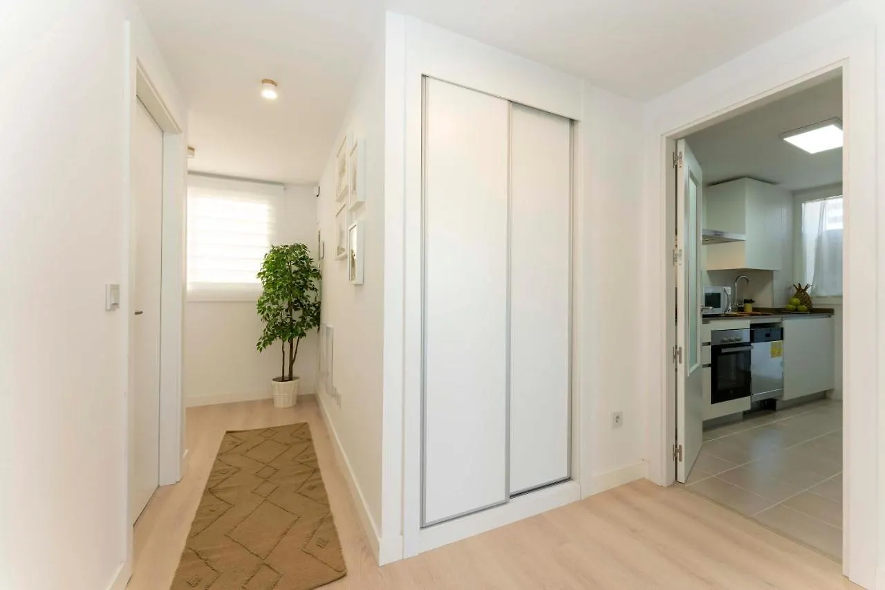 Apartamento De Lujo De Dos Dormitorios Estepona